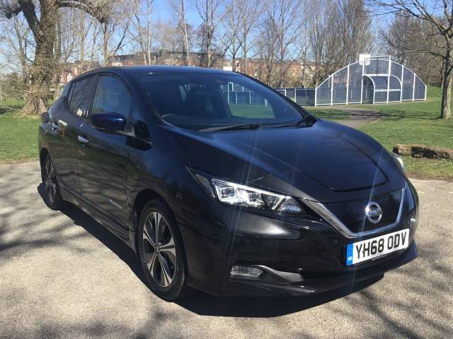 Nissan Leaf 110kW Tekna 40kWh 5dr Auto Hatchback Electric Black