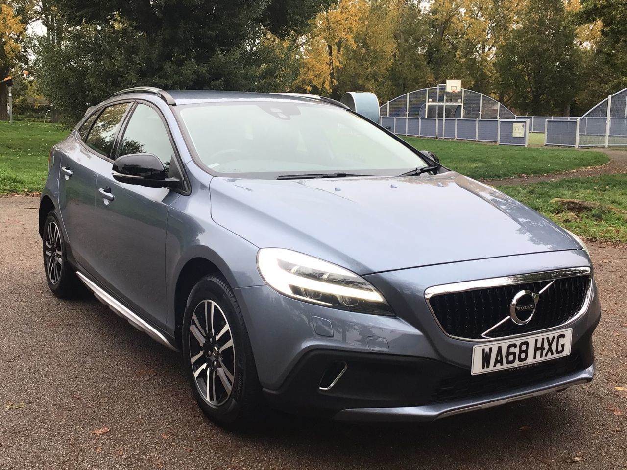 2018 Volvo V40