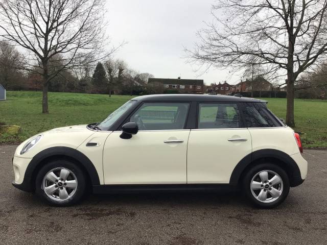 2018 Mini Hatchback 1.5 Cooper Classic II 5dr